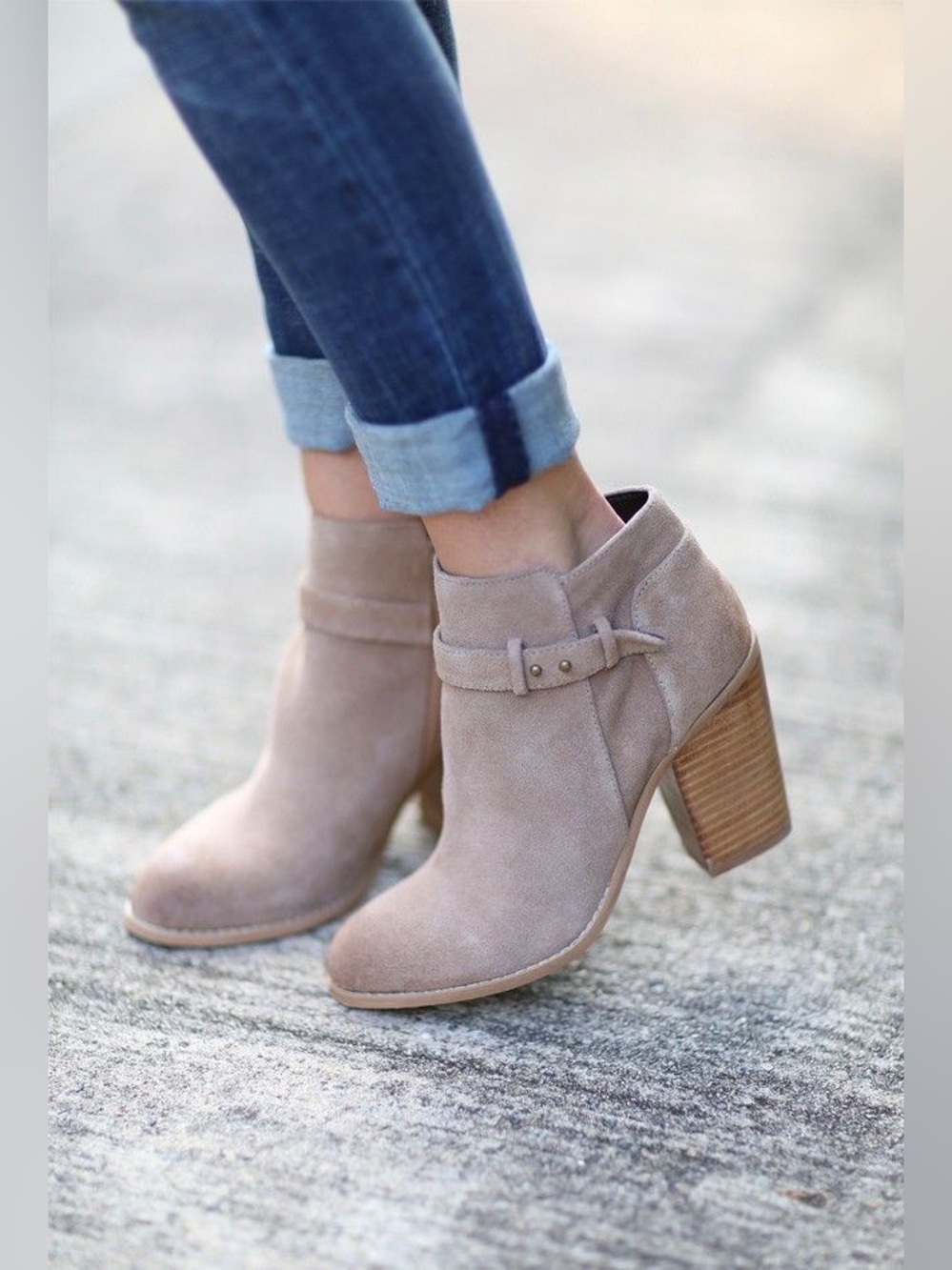 Sole Society "Lyriq" Genuine Cow Suede Taupe Block Heel Ankle Bootie Size 9